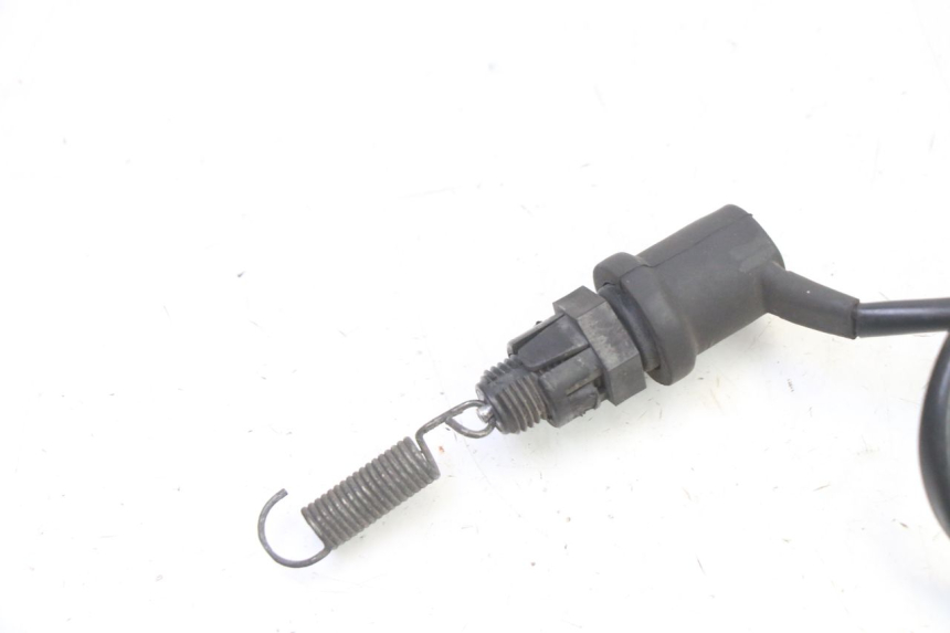 photo de REAR STOP LIGHT SWITCH YAMAHA FZ6 FAZER S2 600 (2007 - 2011)