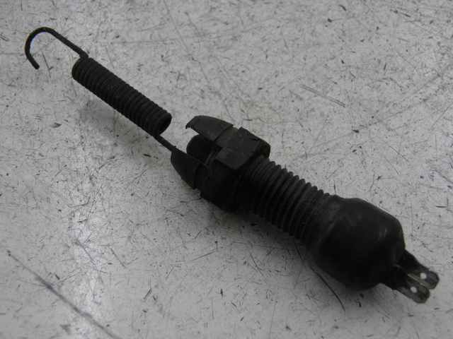 photo de REAR STOP LIGHT SWITCH SUZUKI GS GSE 500 (2001 - 2003)