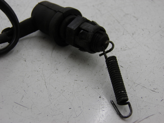 photo de REAR STOP LIGHT SWITCH YAMAHA YBR 125 (2004 - 2006)