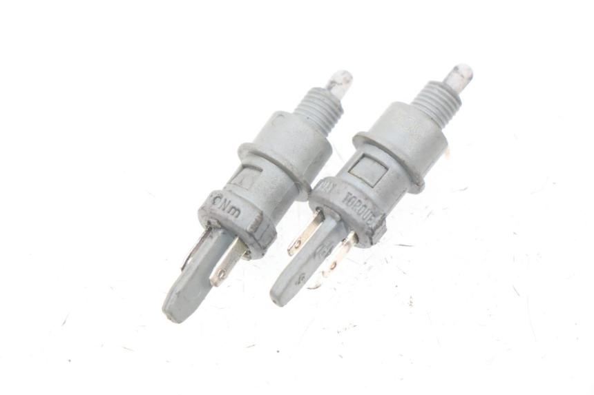 photo de STOP LIGHT SWITCH PEUGEOT CITYSTAR 50 (2013 - 2017)