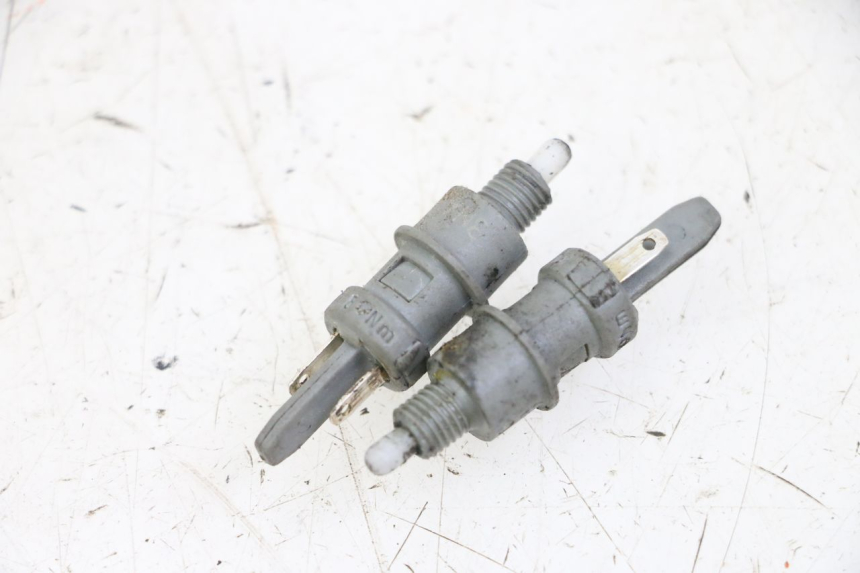 photo de STOP LIGHT SWITCH PEUGEOT CITYSTAR 50 (2013 - 2017)