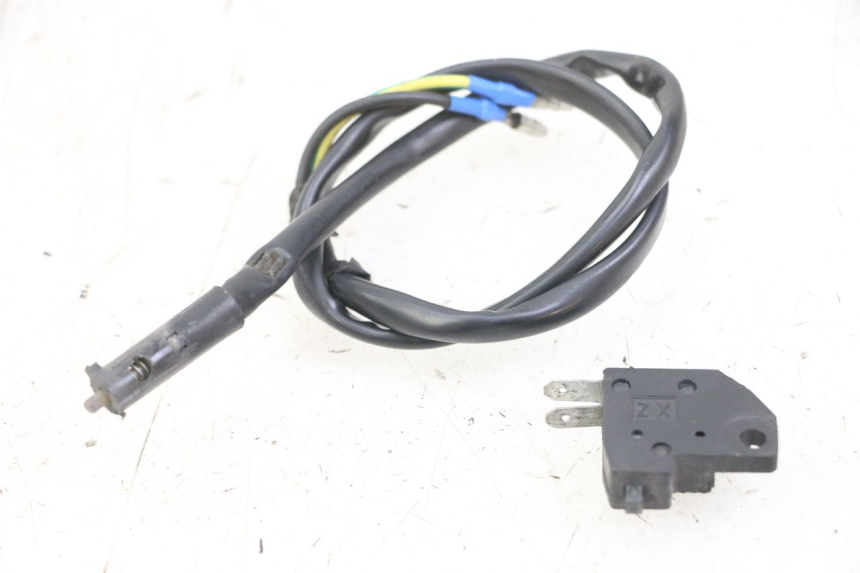 photo de STOP LIGHT SWITCH DAELIM BESBI 125 (2007 - 2008)