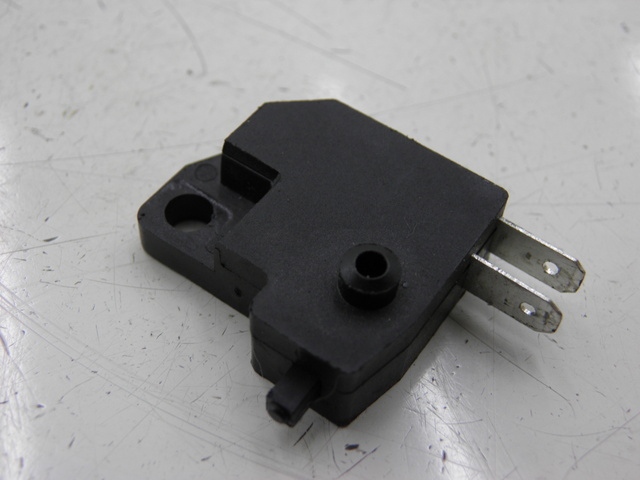 photo de RIGHT STOP LIGHT SWITCH BAOTIAN TRAVEL SPIRIT 50 (2010 - 2012)