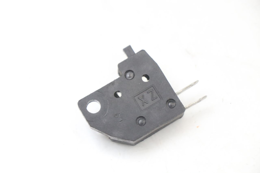 photo de Right brake light switch DAELIM A-FOUR 2T 50 (2005 - 2012)