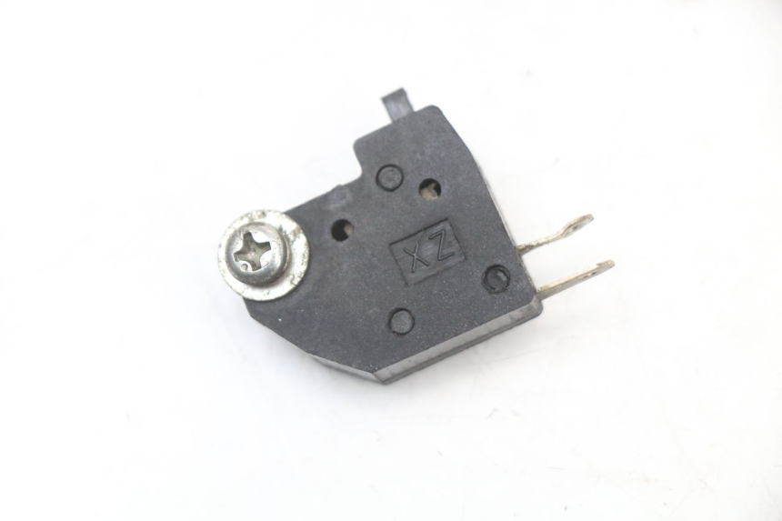 photo de RIGHT BRAKE LIGHT SWITCH DAELIM S3 125 (2010 - 2017)