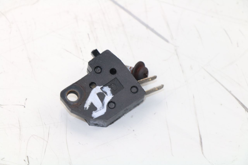 photo de RIGHT BRAKE LIGHT SWITCH DAELIM S3 125 (2010 - 2017)
