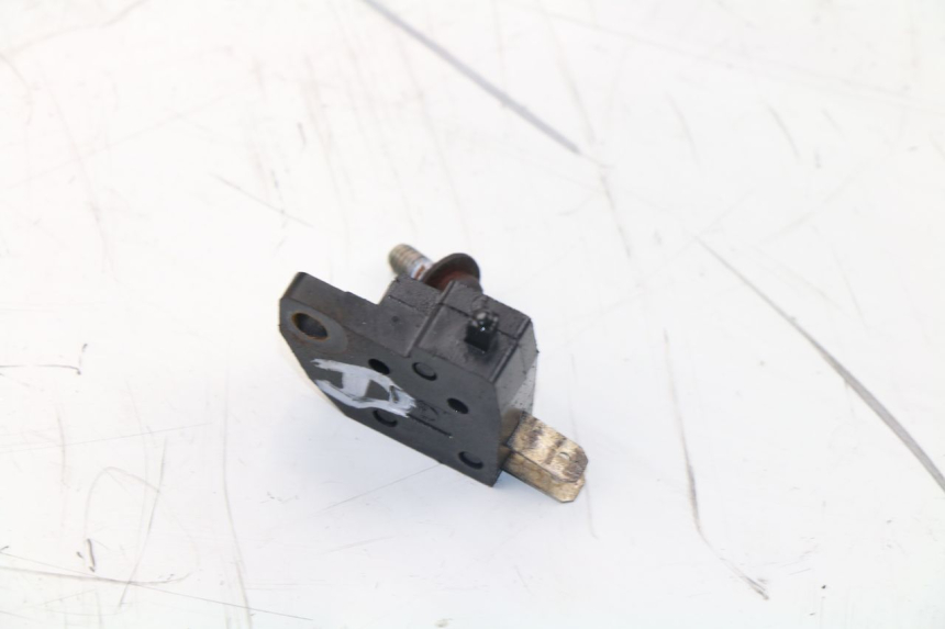photo de RIGHT BRAKE LIGHT SWITCH DAELIM S3 125 (2010 - 2017)