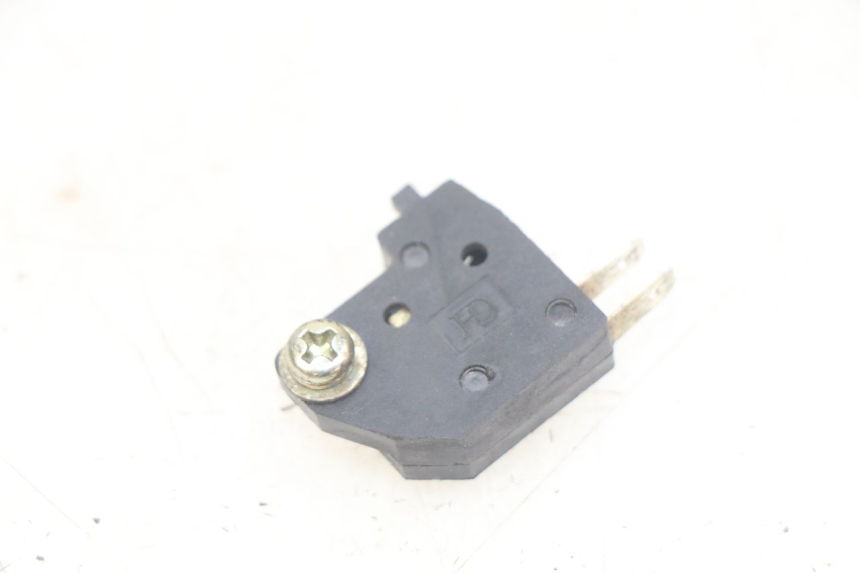 photo de RIGHT BRAKE LIGHT SWITCH PEUGEOT DJANGO 4T 50 (2014 - 2019)
