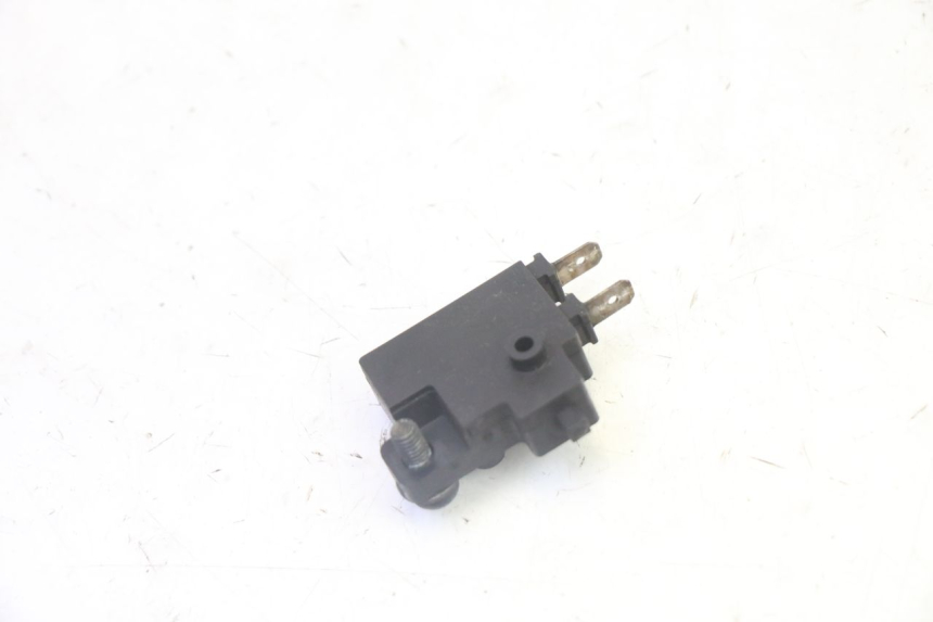 photo de RIGHT BRAKE LIGHT SWITCH HONDA FES S-WING SWING ABS 125 (2007 - 2015)