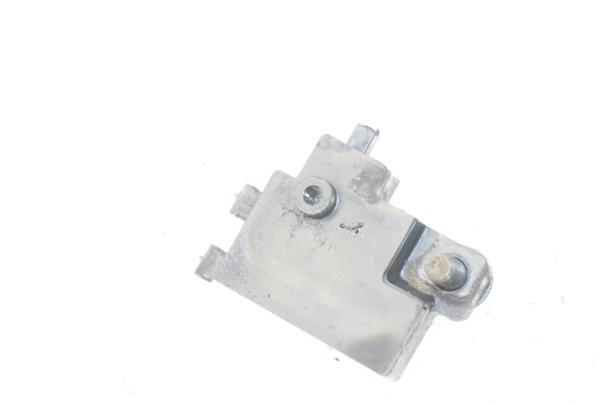 photo de RIGHT BRAKE LIGHT SWITCH HONDA FES S-WING SWING ABS 125 (2007 - 2015)