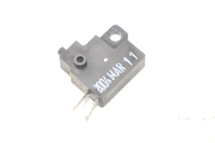 photo de RIGHT STOP LIGHT SWITCH HONDA SES DYLAN 125 (2002 - 2006)