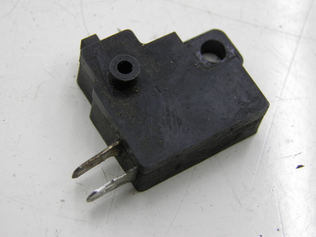 photo de RIGHT STOP LIGHT SWITCH HONDA SH 125 (2003 - 2004)
