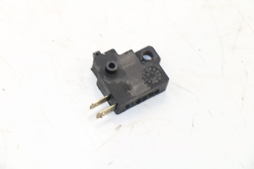 photo de RIGHT BRAKE LIGHT SWITCH SYM JET EURO X 2T 50 (2003 - 2007)