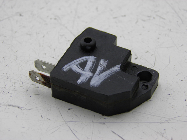 photo de RIGHT STOP LIGHT SWITCH JM MOTOR JULIA 50 (2010 - 2014)