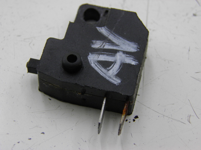 photo de RIGHT STOP LIGHT SWITCH JM MOTOR JULIA 50 (2010 - 2014)