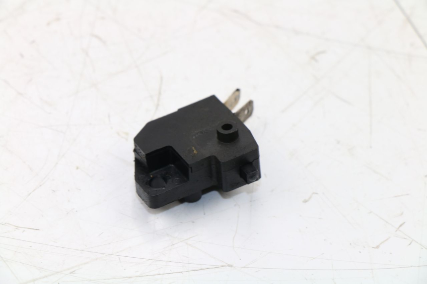 photo de RIGHT STOP LIGHT SWITCH KAWASAKI Z 750 (2003 - 2006)