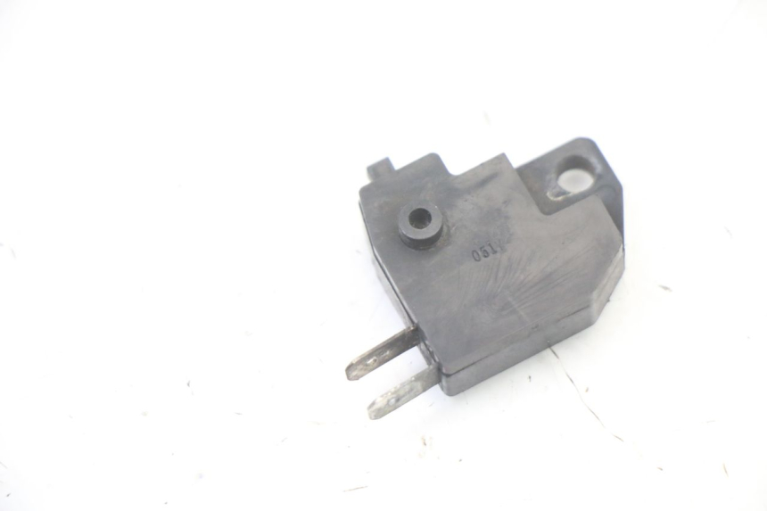 photo de RIGHT STOP LIGHT SWITCH KAWASAKI ZR7 ZR-7 S 750 (1999 - 2004)