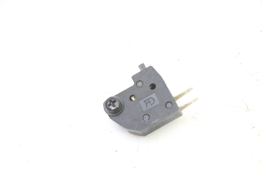 photo de RIGHT STOP LIGHT SWITCH PEUGEOT KISBEE 2T 50 (2018 - 2022)