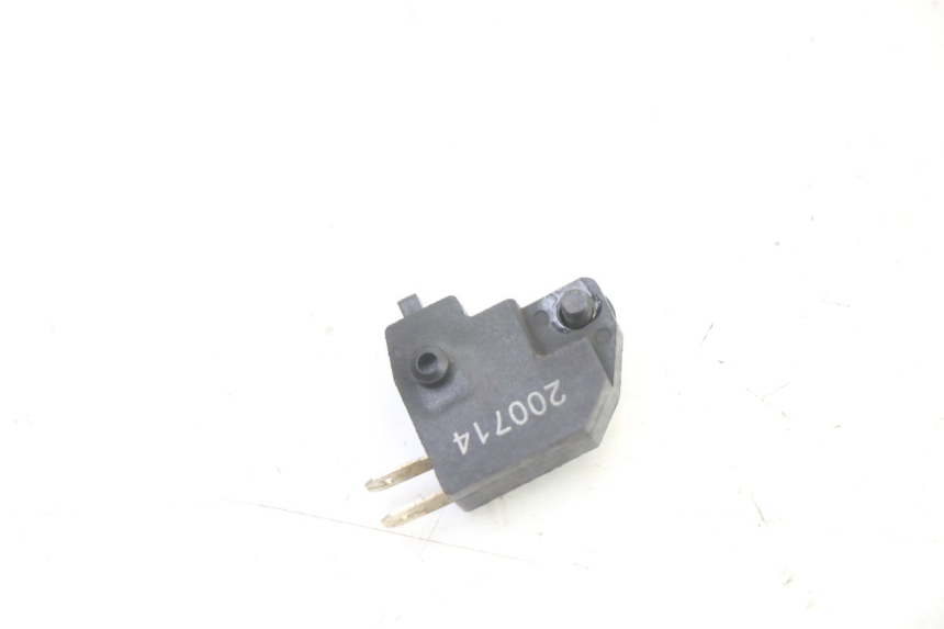 photo de RIGHT STOP LIGHT SWITCH PEUGEOT KISBEE 2T 50 (2018 - 2022)