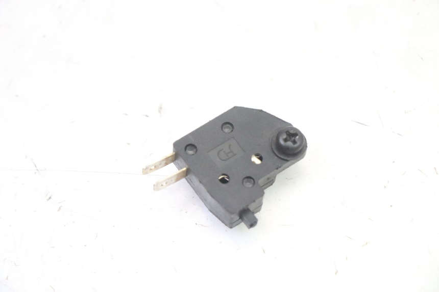photo de RIGHT STOP LIGHT SWITCH PEUGEOT KISBEE 4T 50 (2018 - 2022)