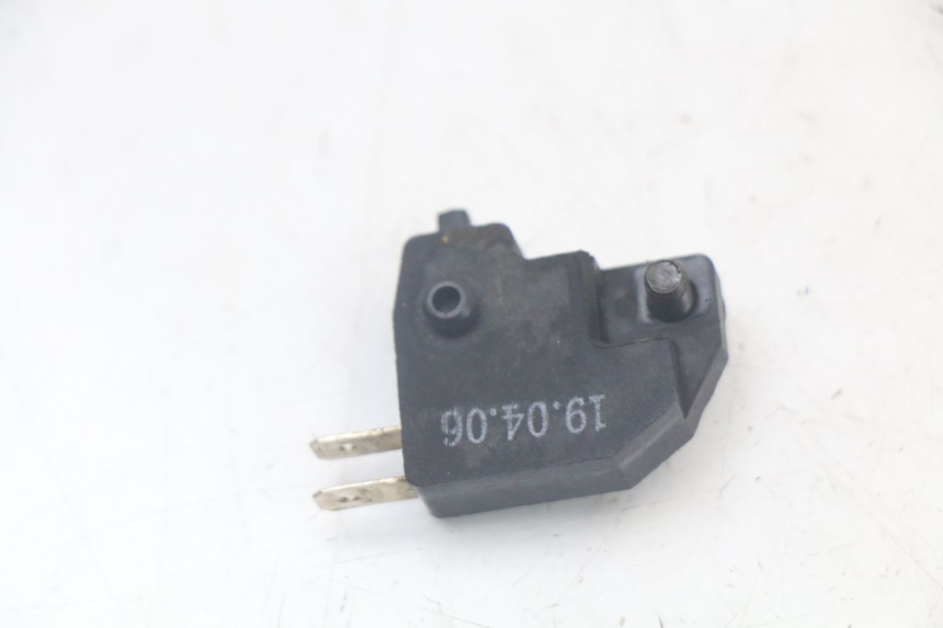 photo de RIGHT STOP LIGHT SWITCH KYMCO AGILITY 4T 50 (2018 - 2022)