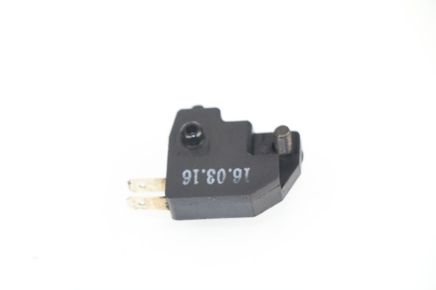 photo de RIGHT BRAKE LIGHT SWITCH KYMCO AGILITY 4T 50 (2005 - 2018)