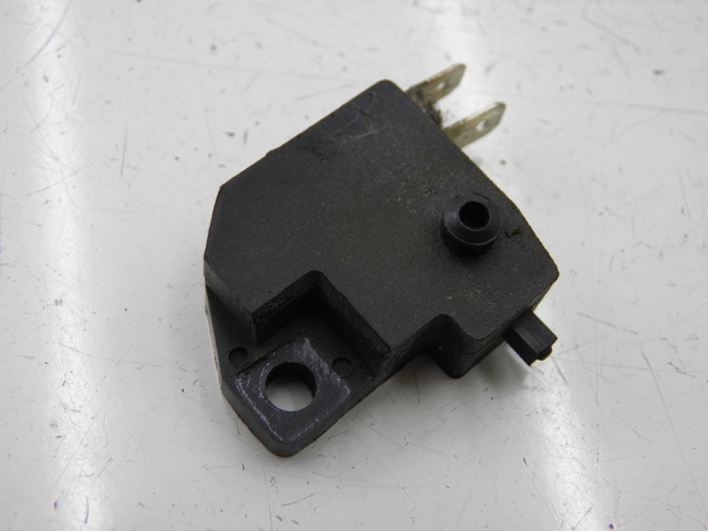 photo de RIGHT STOP LIGHT SWITCH KYMCO AGILITY CITY 4T 50 (2008 - 2016)