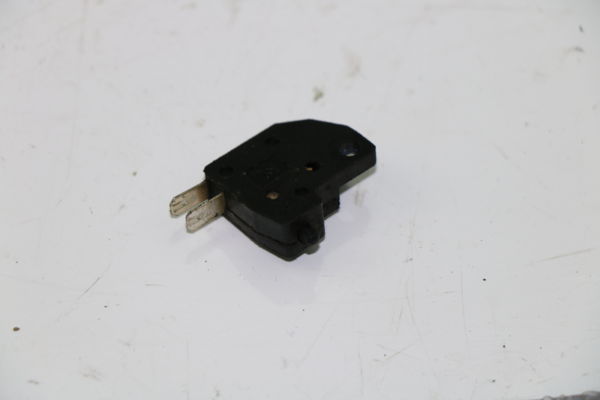 photo de RIGHT STOP LIGHT SWITCH KYMCO AGILITY CITY 4T 50 (2008 - 2016)