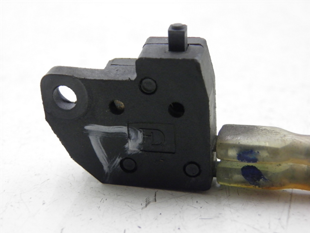 photo de RIGHT STOP LIGHT SWITCH KYMCO AGILITY RS 2T 50 (2009 - 2013)