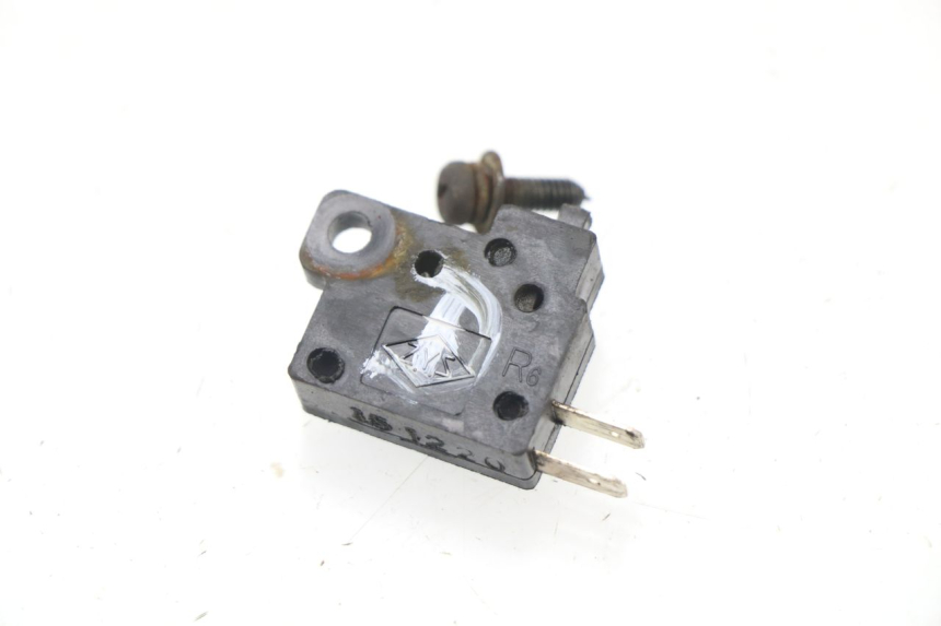 photo de RIGHT BRAKE LIGHT SWITCH KYMCO DINK 4T 50 (2007 - 2018)