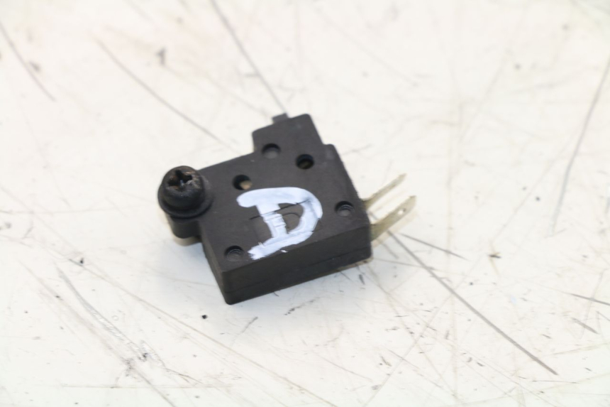 photo de RIGHT STOP LIGHT SWITCH KYMCO K-XCT 125 (2013 - 2017)