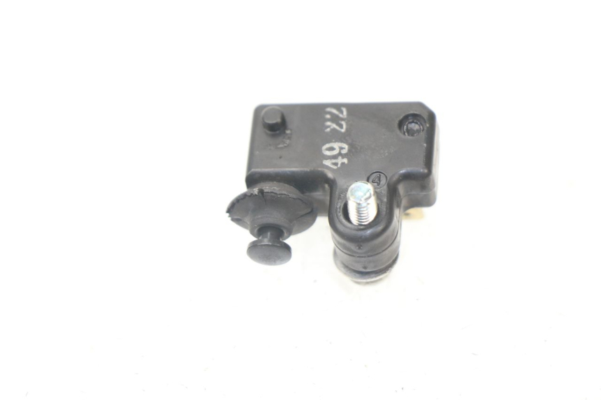 photo de RIGHT STOP LIGHT SWITCH MBK EVOLIS 125 (2014 - 2018)