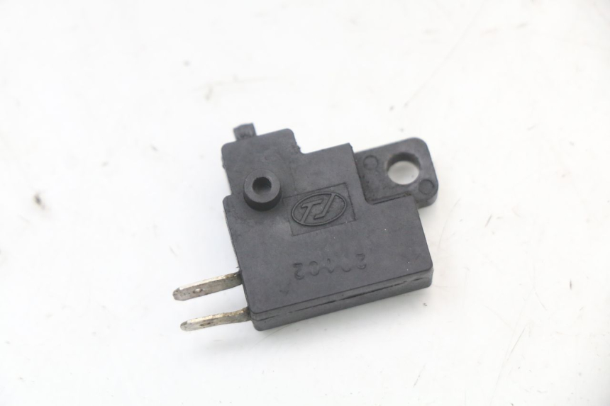 photo de RIGHT STOP LIGHT SWITCH MOTO GUZZI NORGE 8V GT 1200 (2011 - 2016)