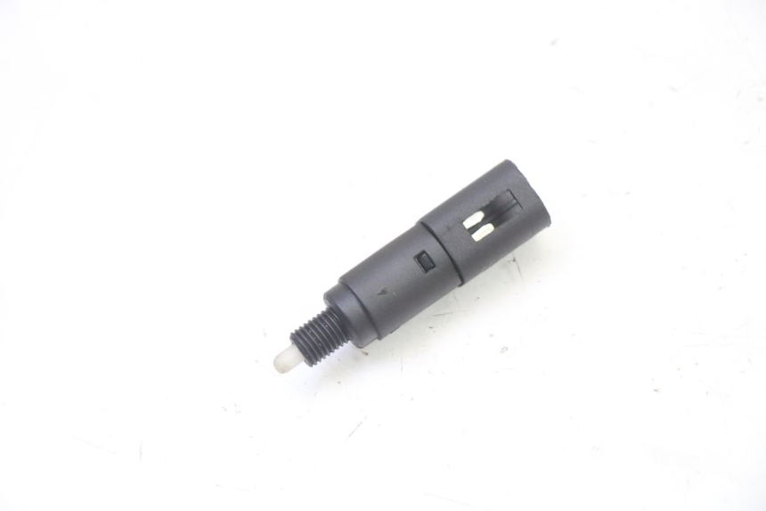 photo de RIGHT STOP LIGHT SWITCH PIAGGIO MP3 HPE 310 (2024 - 2025)