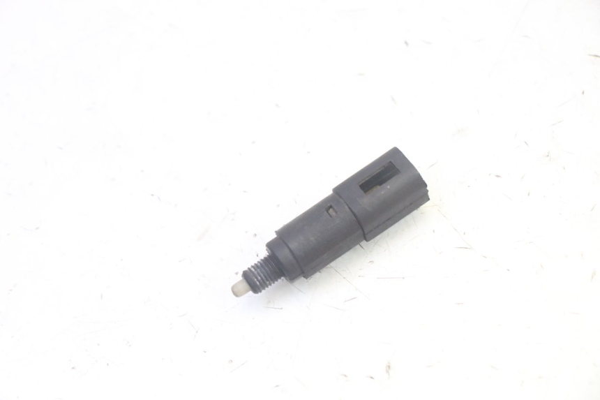 photo de RIGHT STOP LIGHT SWITCH PIAGGIO MP3 125 (2006 - 2014)