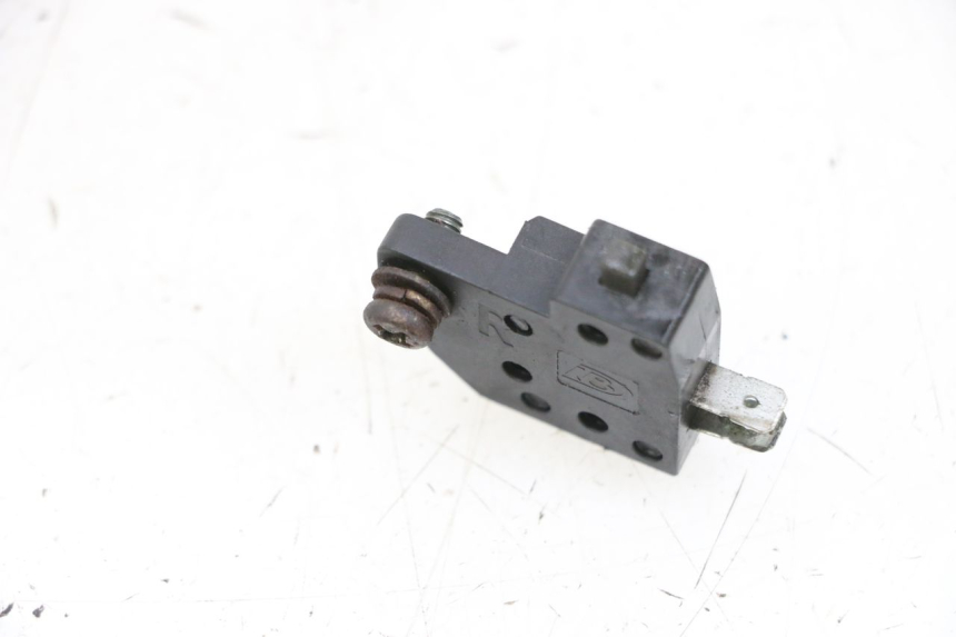 photo de RIGHT STOP LIGHT SWITCH JM MOTORS OLDIES 4T 50 (2010 - 2020) - Zoom on usage condition
