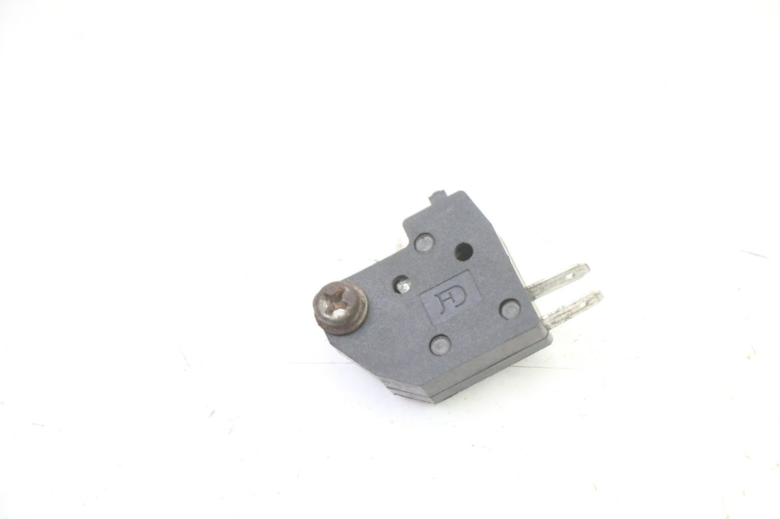 photo de RIGHT BRAKE LIGHT SWITCH SYM ORBIT 2 4T 50 (2008 - 2017)
