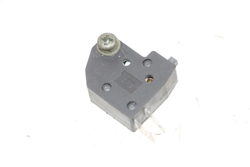 photo de RIGHT BRAKE LIGHT SWITCH SYM ORBIT III 3 4T 50 (2018 - 2021) - Main view