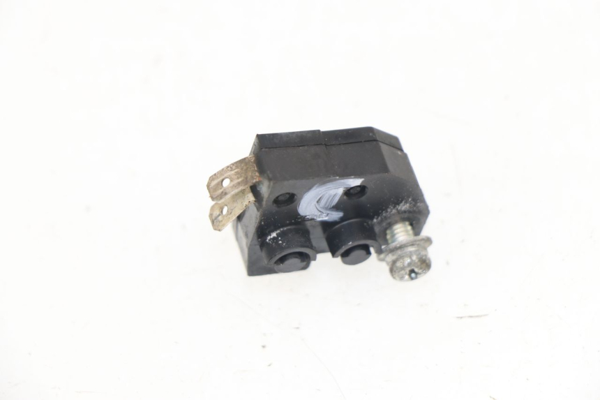 photo de RIGHT BRAKE LIGHT SWITCH PEUGEOT SATELIS 125 (2010 - 2012)