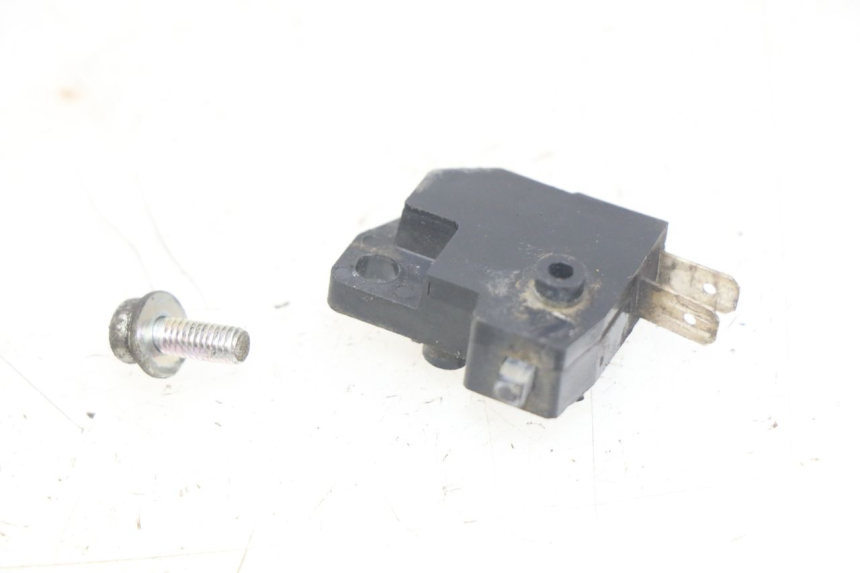 photo de RIGHT BRAKE LIGHT SWITCH PEUGEOT SATELIS 125 (2010 - 2012)