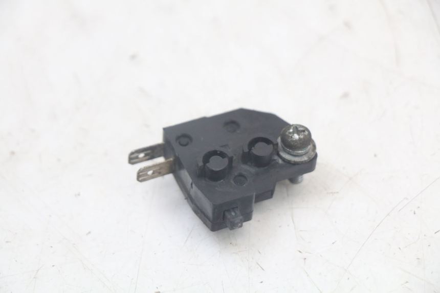 photo de RIGHT STOP LIGHT SWITCH PEUGEOT SATELIS 125 (2006 - 2009)