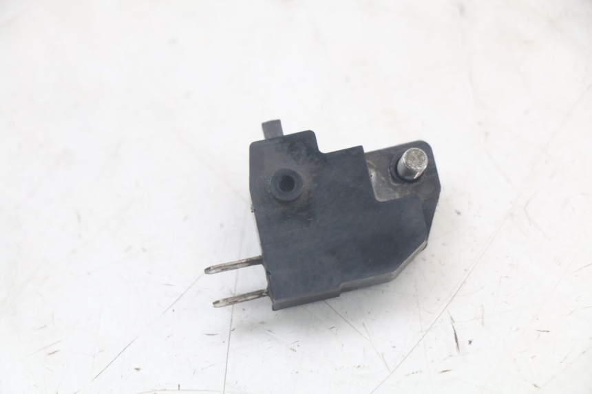 photo de RIGHT STOP LIGHT SWITCH PEUGEOT SATELIS 125 (2006 - 2009)