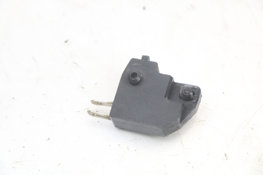 photo de RIGHT STOP LIGHT SWITCH PEUGEOT STREETZONE 4T 50 (2018 - 2023)