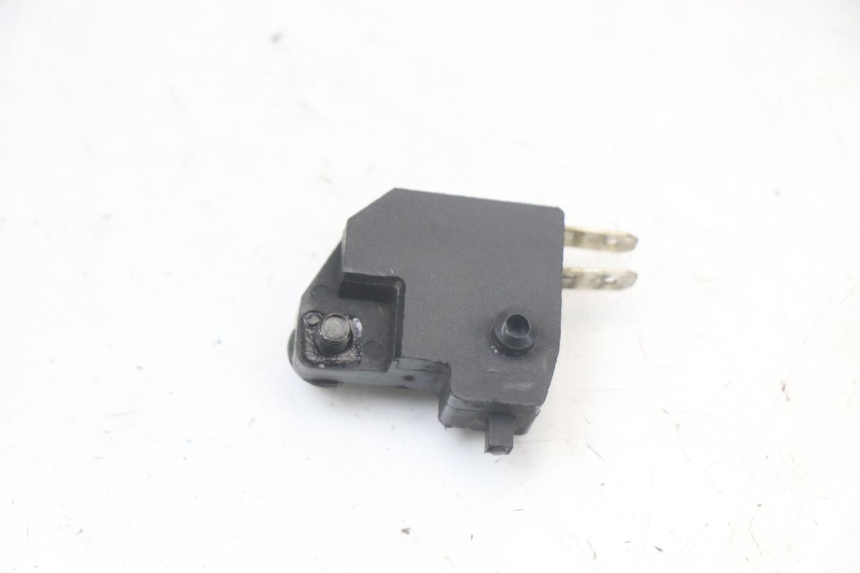 photo de RIGHT STOP LIGHT SWITCH PEUGEOT STREETZONE 4T 50 (2018 - 2023)