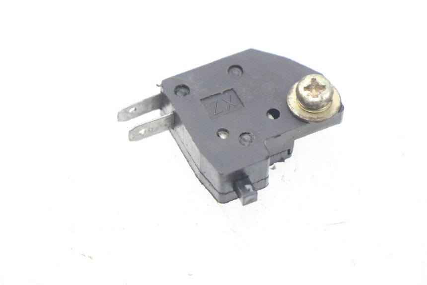 photo de RIGHT STOP LIGHT SWITCH PEUGEOT SUM UP 125 (2008 - 2013)