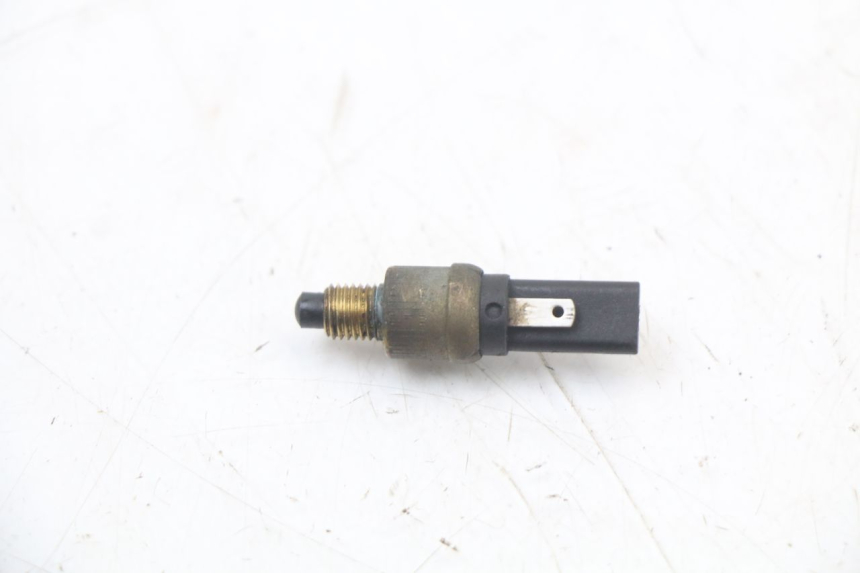 photo de RIGHT BRAKE LIGHT SWITCH PIAGGIO TYPHOON 80 (1994 - 1997)