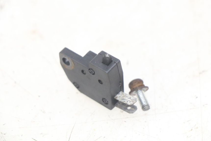 photo de RIGHT STOP LIGHT SWITCH PEUGEOT SATELIS 125 (2006 - 2009)