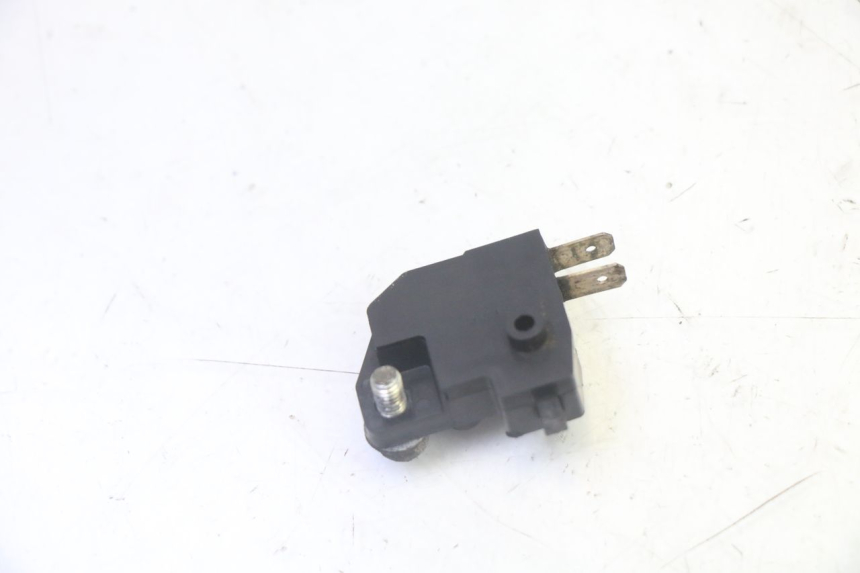 photo de RIGHT BRAKE LIGHT SWITCH PEUGEOT SATELIS 125 (2010 - 2012)