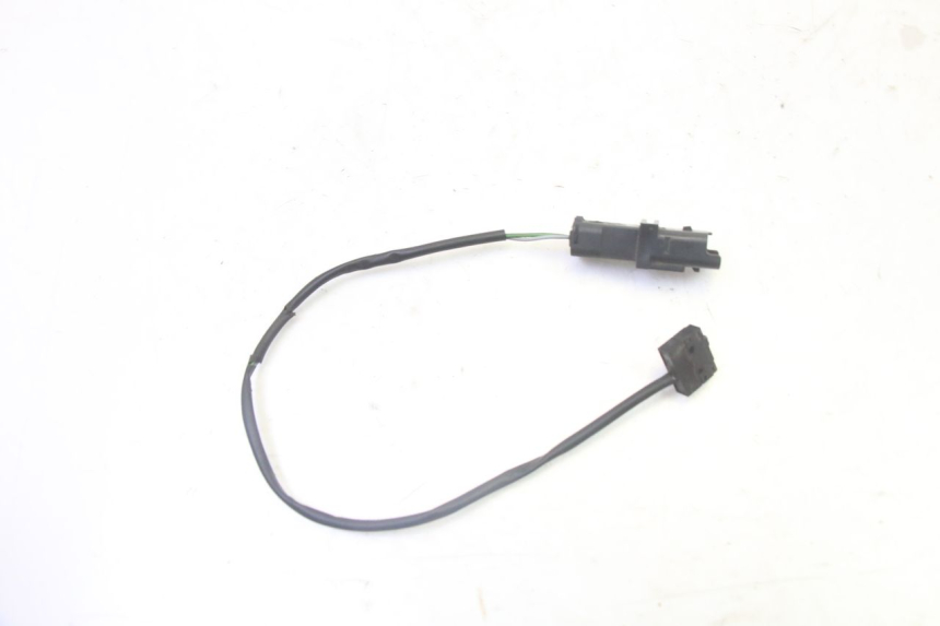 photo de RIGHT STOP LIGHT SWITCH PEUGEOT SATELIS 125 (2006 - 2009)