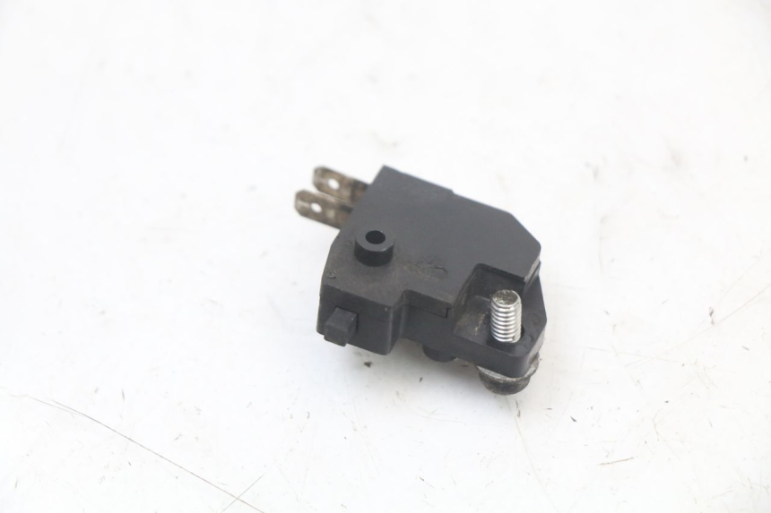 photo de RIGHT BRAKE LIGHT SWITCH SUZUKI BURGMAN 125 (2007 - 2014)